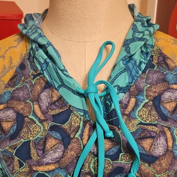 Maaji Teal and Gray Patterned Garment - Picture 2 of 8